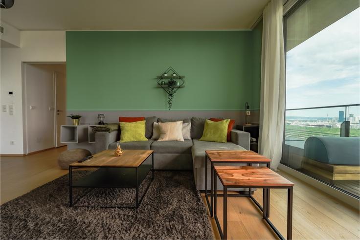 Elegant gestaltetes Wohnzimmer mit moderner Einrichtung in einer Wohnung im Building Schnirchgasse - viennainvites - 1507270 in Vienna, Vienna Elegant gestaltetes Wohnzimmer mit moderner Einrichtung in einer Wohnung im Building Schnirchgasse - viennainvites - 1507270 in Vienna, Vienna