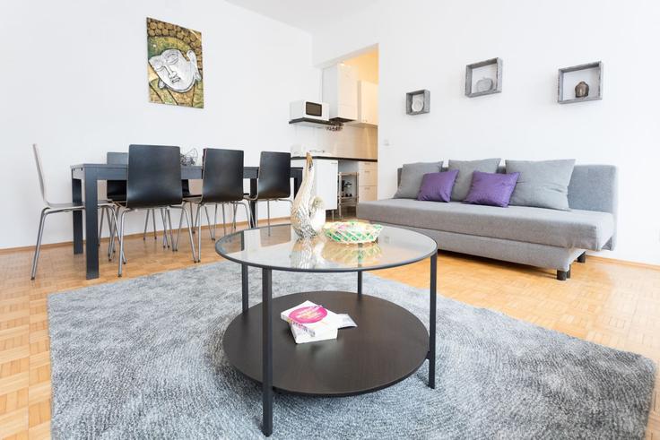 Building Rueppgasse - viennainvites - 1507248 adresindeki bir dairede modern mobilyalarla zarif bir şekilde tasarlanmış oturma odası Vienna, Vienna