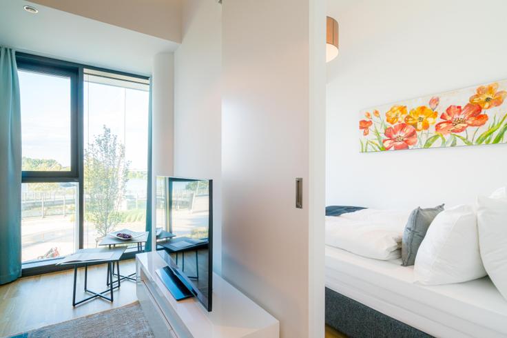 Elegante sala de estar con mobiliario moderno en un apartamento en Building Simon-Wiesenthal-Gasse - viennaresidences - 1049258 - VIE en Vienna, Vienna Elegante sala de estar con mobiliario moderno en un apartamento en Building Simon-Wiesenthal-Gasse - viennaresidences - 1049258 - VIE en Vienna, Vienna