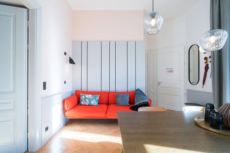 Sala de estar elegantemente projetada com móveis modernos em um apartamento no Building Auerspergstraße - viennaresidences - 1049304 - VIE em Vienna, Vienna Sala de estar elegantemente projetada com móveis modernos em um apartamento no Building Auerspergstraße - viennaresidences - 1049304 - VIE em Vienna, Vienna