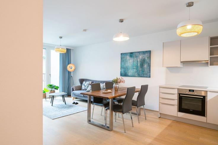 Elegant gestaltetes Wohnzimmer mit moderner Einrichtung in einer Wohnung im Building Müllnergasse - viennaresidences - 1049299 - VIE in Vienna, Vienna