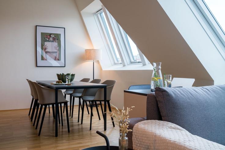 Salle de séjour élégante avec mobilier moderne dans un appartement à Building Stuwerstraße - viennaresidences - 1049217 - VIE à Vienna, Vienna Salle de séjour élégante avec mobilier moderne dans un appartement à Building Stuwerstraße - viennaresidences - 1049217 - VIE à Vienna, Vienna