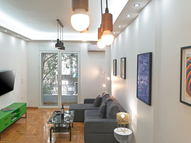 Central Athens, Athens에 위치한 Building Ioánnou Drosopoúlou - vilaman-ike-avantio - 1282179 - ATH 아파트의 세련된 인테리어가 돋보이는 거실