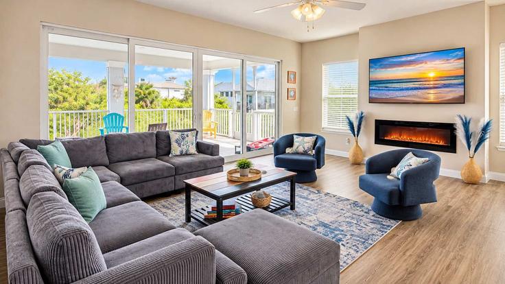 Elegante sala de estar con mobiliario moderno en un apartamento en Building Moody Drive - virtualhomesreality - 1261599 - USA en Palm Coast, Palm Coast Elegante sala de estar con mobiliario moderno en un apartamento en Building Moody Drive - virtualhomesreality - 1261599 - USA en Palm Coast, Palm Coast