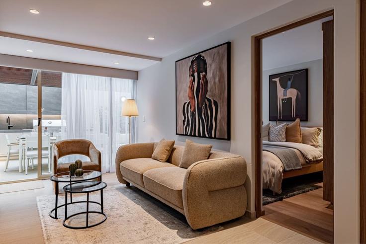 Mexico City, Mexico City에 위치한 Building Avenida Nuevo León - viva-houses-beyond-corp - 1540304 유닛의 세련된 인테리어가 돋보이는 거실