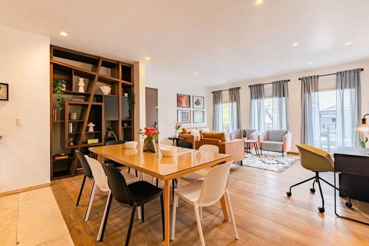 Elegante sala de estar con mobiliario moderno en un apartamento en Building Jalapa - viva-houses-beyond-corp - 1592257 en Mexico City, Mexico City