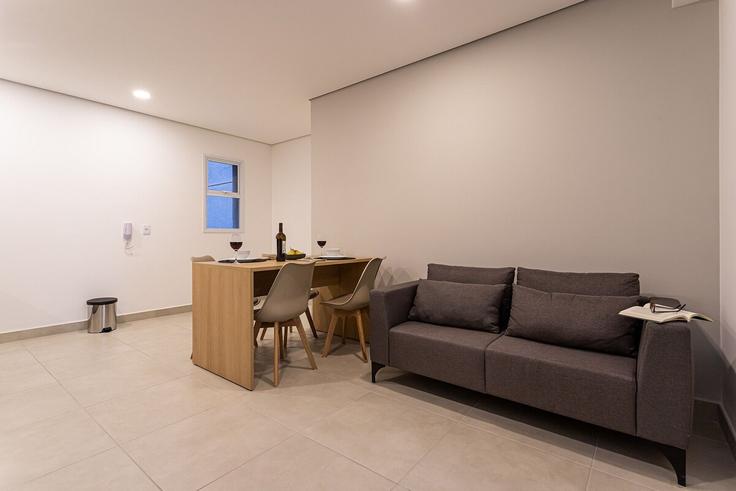 Elegant gestaltetes Wohnzimmer mit moderner Einrichtung in einer Wohnung im Building Rua Marquês de Itu - viva - 1521277 in Vila Buarque, São Paulo