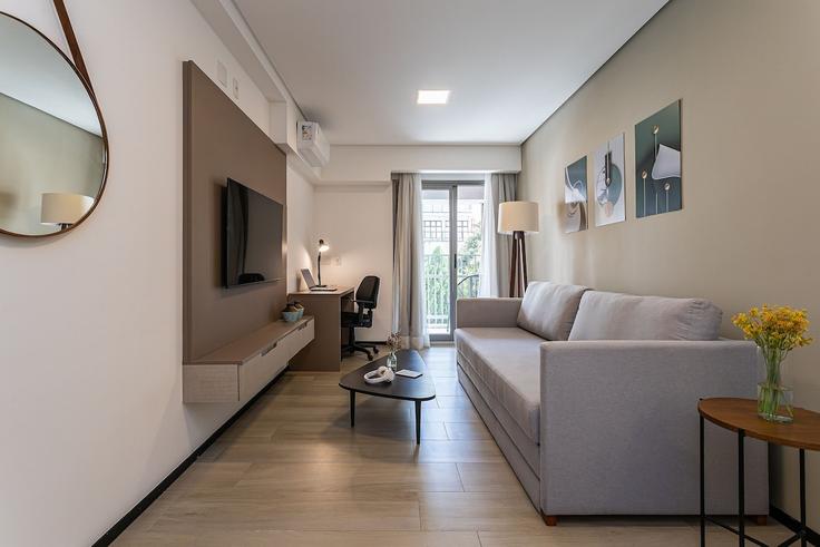 Elegantly designed living room with modern furnishings in an apartment at Building Avenida Nove de Julho - viva - 1521300 in Jardim Paulista, São Paulo