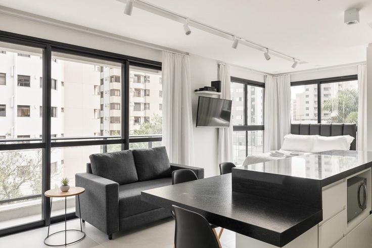 Salle de séjour élégante avec mobilier moderne dans un appartement à Building Rua Doutor Armando Valério de Assis - viva - 1521100 à Agronômica, Florianópolis Salle de séjour élégante avec mobilier moderne dans un appartement à Building Rua Doutor Armando Valério de Assis - viva - 1521100 à Agronômica, Florianópolis