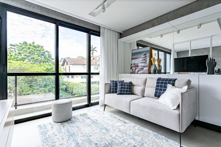 Salle de séjour élégante avec mobilier moderne dans un appartement à Building Rua Ernesto Stodieck - viva - 1521095 à Agronômica, Florianópolis Salle de séjour élégante avec mobilier moderne dans un appartement à Building Rua Ernesto Stodieck - viva - 1521095 à Agronômica, Florianópolis