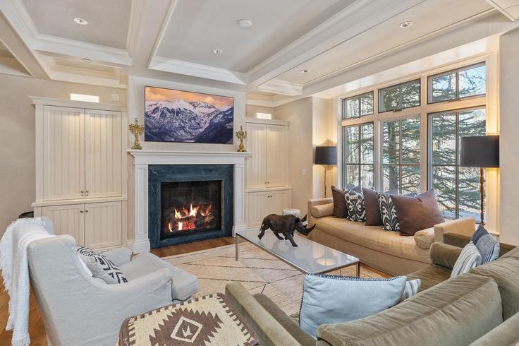 Telluride, Telluride에 위치한 Building West Colorado Avenue - vivid-vacation-rentals - 1324983 아파트의 세련된 인테리어가 돋보이는 거실