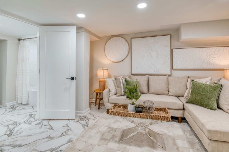 University Heights, University Heights 소재 Building Allison Road - vntg-place - 1288913 - USA 유닛에 마련된, 현대적인 가구로 꾸며진 우아한 디자인의 거실