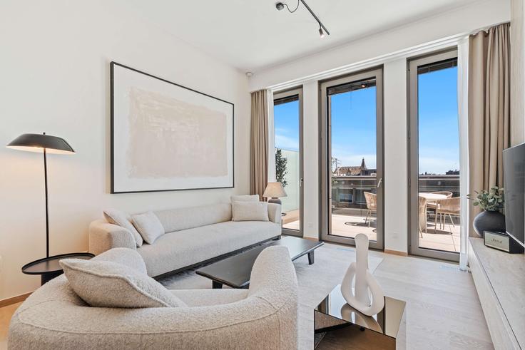 Luxembourg, Luxembourg에 위치한 Building Boulevard Royal - voya - 1042153 - LUX 유닛의 세련된 인테리어가 돋보이는 거실