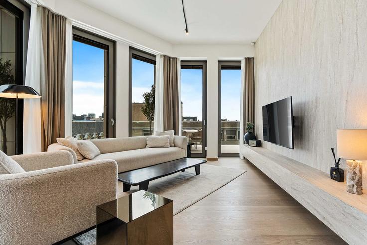 Luxembourg LuxembourgのBuilding Boulevard Royal - voya - 1042151 - LUXのアパートメントにある、モダンな家具を備えたエレガントなデザインのリビングルーム