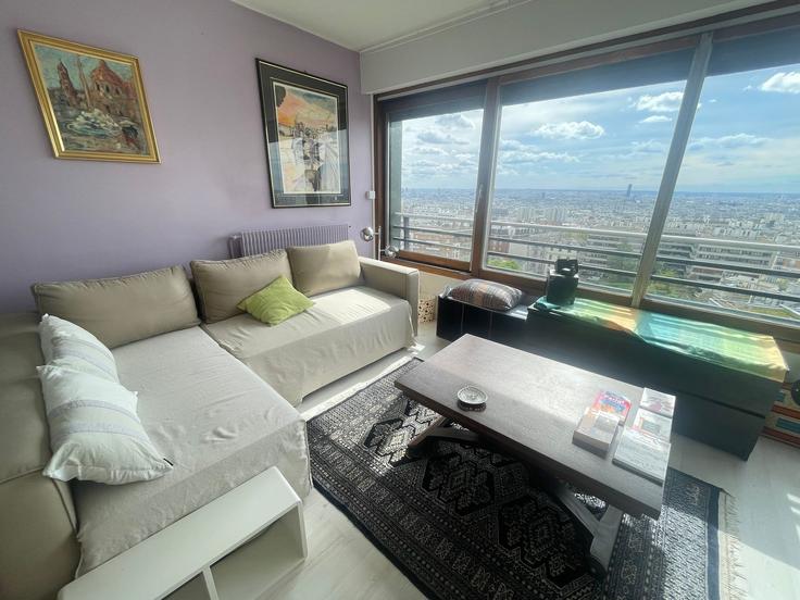 Elegante sala de estar con mobiliario moderno en un apartamento en Building Rue Taclet - we-host - 1496228 en 20th arrondissement of Paris, Paris Elegante sala de estar con mobiliario moderno en un apartamento en Building Rue Taclet - we-host - 1496228 en 20th arrondissement of Paris, Paris