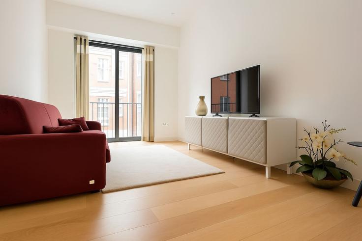 Sala de estar elegantemente projetada com móveis modernos em um apartamento no Building York Buildings - welcome-london-ltd - 1511555 em City of Westminster, London
