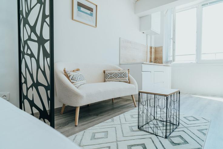 Elegant gestaltetes Wohnzimmer mit moderner Einrichtung in einer Wohnung im Building Carrer Muga-Delta - welcs - 1328265 in Empuriabrava, Empuriabrava Elegant gestaltetes Wohnzimmer mit moderner Einrichtung in einer Wohnung im Building Carrer Muga-Delta - welcs - 1328265 in Empuriabrava, Empuriabrava