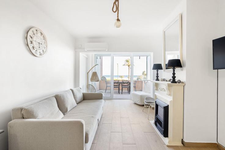 Empuriabrava, Empuriabrava에 위치한 Building Gran Reserva - welcs - 1328269 아파트의 세련된 인테리어가 돋보이는 거실