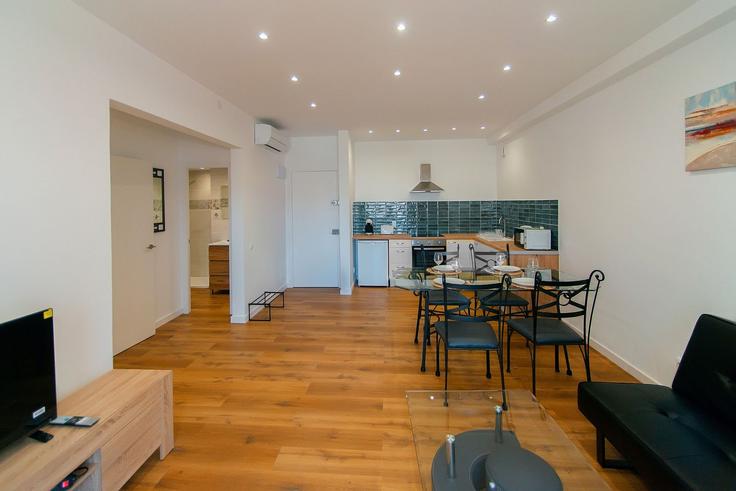 Building Avinguda Fages de Climent - welcs - 1328303 adresindeki bir dairede modern mobilyalarla zarif bir şekilde tasarlanmış oturma odası Empuriabrava, Empuriabrava Building Avinguda Fages de Climent - welcs - 1328303 adresindeki bir dairede modern mobilyalarla zarif bir şekilde tasarlanmış oturma odası Empuriabrava, Empuriabrava