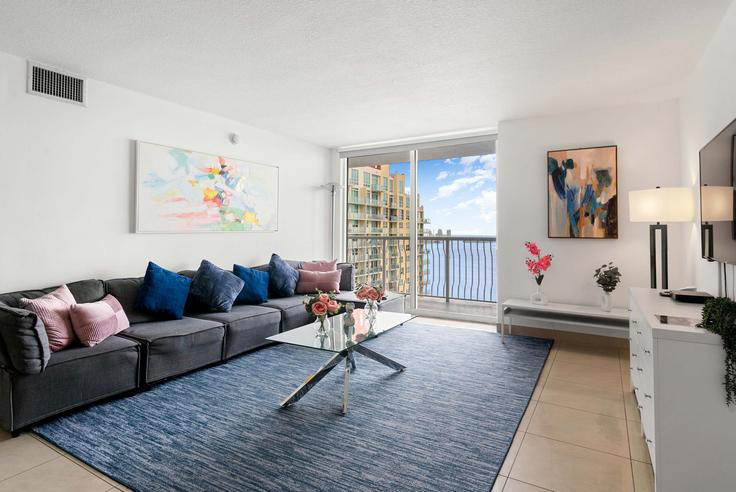 3 möblierte Einzimmerwohnung in Brickell Bay Drive 1047090P , Miami, Miami, Foto 1 3 möblierte Einzimmerwohnung in Brickell Bay Drive 1047090P , Miami, Miami, Foto 1