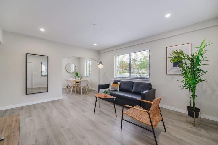 Miami, Miami에 위치한 Building Southwest 11th Avenue - whost - 1022470 - MIA 유닛의 세련된 인테리어가 돋보이는 거실