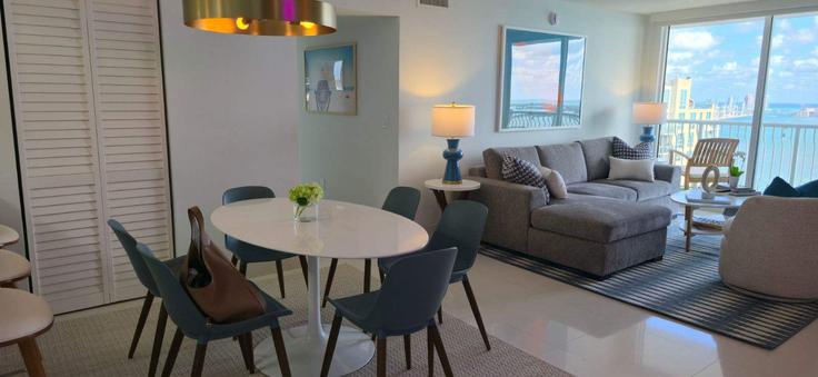 Miami, Miami 소재 Building Southeast 12th Street - whost - 1372314 유닛에 마련된, 현대적인 가구로 꾸며진 우아한 디자인의 거실