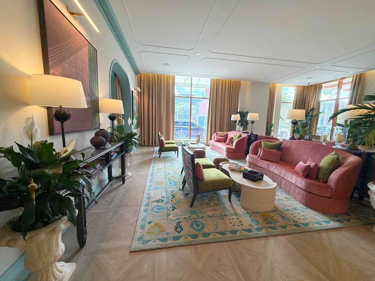Salle de séjour élégante avec mobilier moderne dans un appartement à Building Northwest 2nd Avenue - whost - 1538871 à Miami, Miami