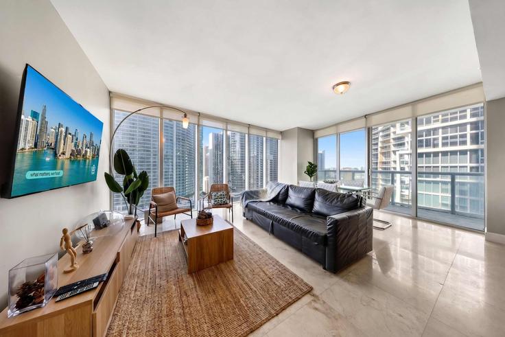 Salle de séjour élégante avec mobilier moderne dans un appartement à Building Brickell Avenue - whost - 1022276 - MIA à Miami, Miami Salle de séjour élégante avec mobilier moderne dans un appartement à Building Brickell Avenue - whost - 1022276 - MIA à Miami, Miami