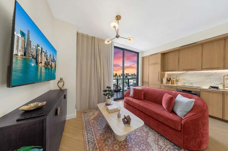 Salle de séjour élégante avec mobilier moderne dans un appartement à Building Northwest 2nd Avenue - whost - 1585092 à Miami, Miami Salle de séjour élégante avec mobilier moderne dans un appartement à Building Northwest 2nd Avenue - whost - 1585092 à Miami, Miami