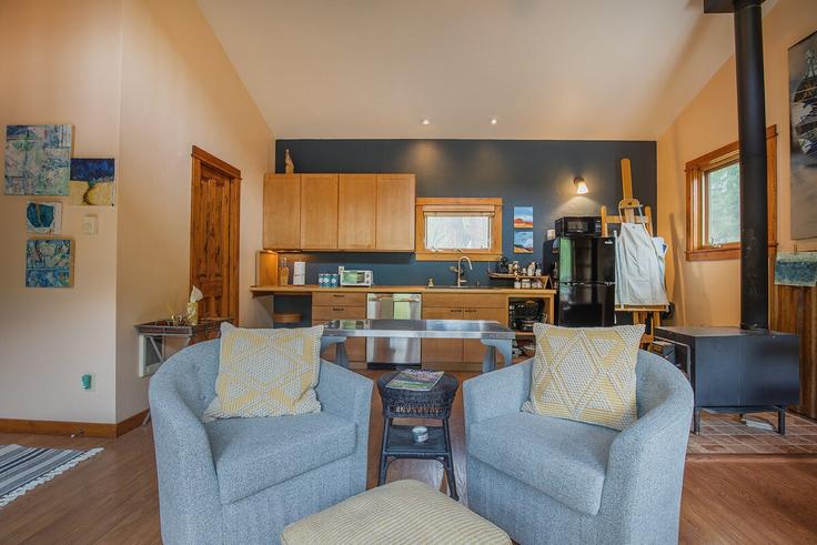 Placerville, Placerville에 위치한 Building Juniper Village Drive - wild-oak-telluride - 1490448 유닛의 세련된 인테리어가 돋보이는 거실