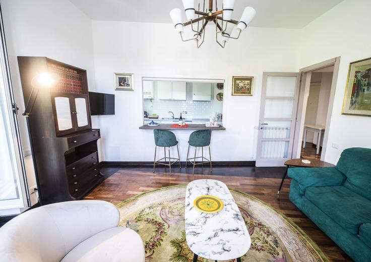 Rome, Rome에 위치한 Building Lungotevere Testaccio - wonderwheretostaycom - 1335943 아파트의 세련된 인테리어가 돋보이는 거실