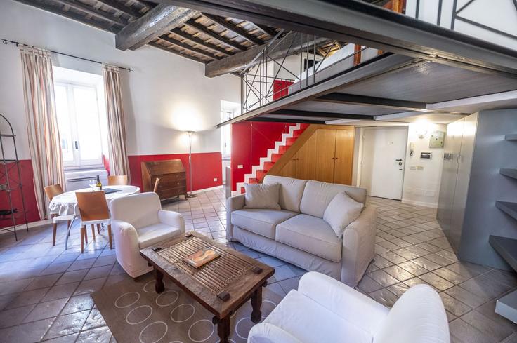 Rome, Rome에 위치한 Building Via della Luce - wonderwheretostaycom - 1335939 아파트의 세련된 인테리어가 돋보이는 거실