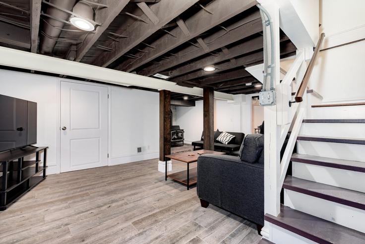 St. Louis St. LouisのBuilding Juniata Street - woodford-rentals-llc - 1472872のアパートメントにある、モダンな家具を備えたエレガントなデザインのリビングルーム