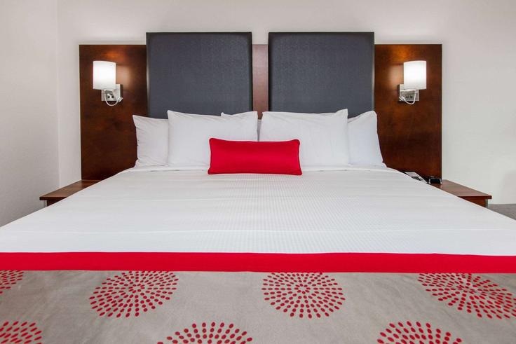 1 quarto mobiliado em apartamentos em Interstate 35 1649477P, Austin, Austin, foto 1