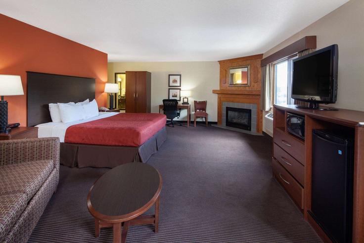 1 quarto mobiliado em apartamentos em Lake Shore Drive East 1662820P, Ashland, Ashland, foto 1