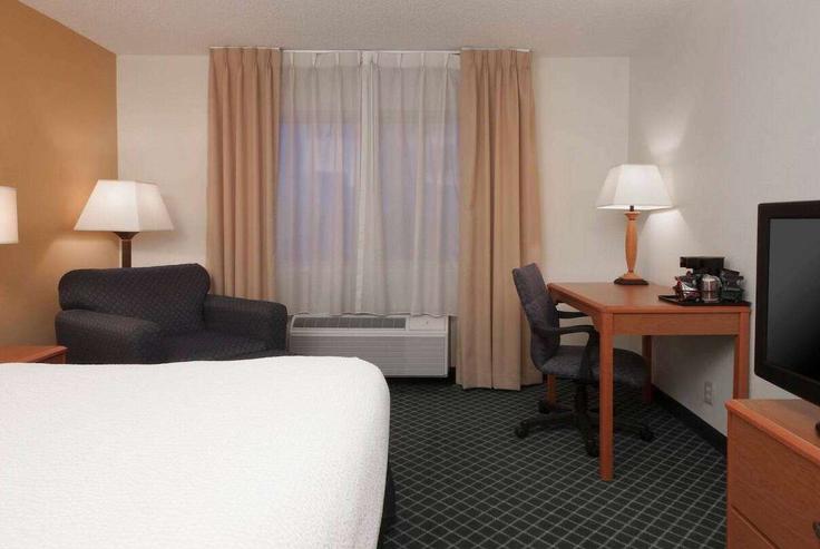 Coon Rapids Coon Rapids에 위치한 Springbrook Drive 1676061P의 1침실 가구 완비 유닛, 사진 1