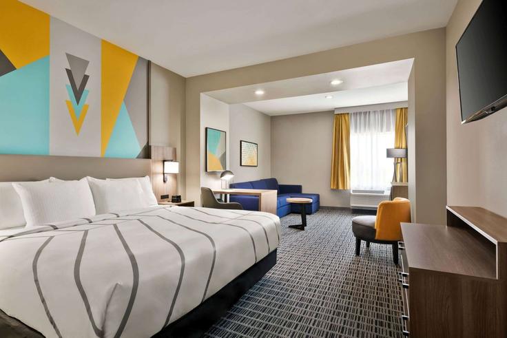 Building Crabb River Road - wyndham - 1671044 adresindeki bir dairede modern mobilyalarla zarif bir şekilde tasarlanmış oturma odası Richmond, Richmond