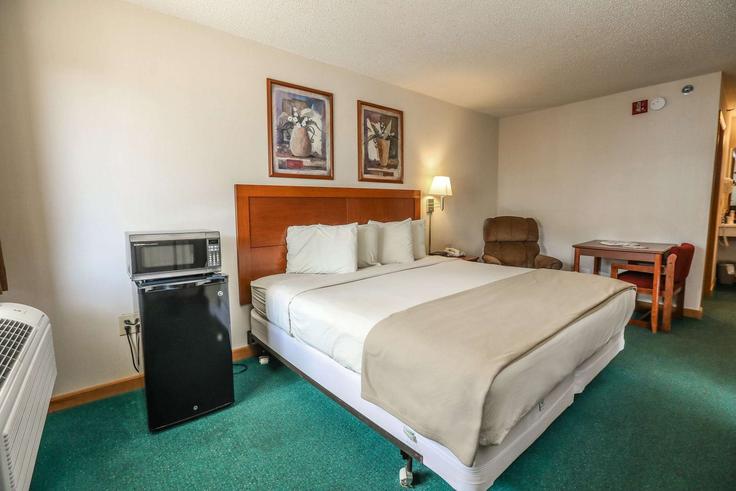 1 möblierte Einzimmerwohnung in Shepherd of the Hills Expressway 1674235P , Branson, Branson, Foto 1
