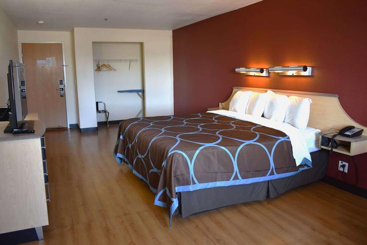 1 möblierte Einzimmerwohnung in South Interstate 35 South Frontage Road 1690322P , New Braunfels, New Braunfels, Foto 1 1 möblierte Einzimmerwohnung in South Interstate 35 South Frontage Road 1690322P , New Braunfels, New Braunfels, Foto 1