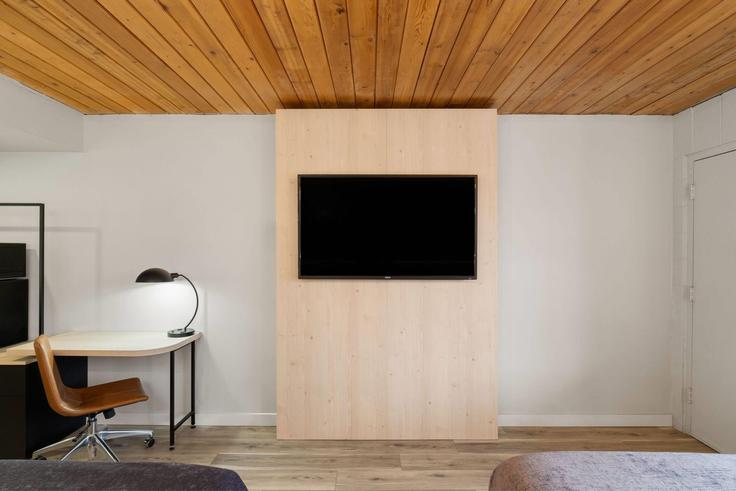 Elegant gestaltetes Wohnzimmer mit moderner Einrichtung in einer Wohnung im Building Southeast Court Avenue - wyndham - 1693742 in Pendleton, Pendleton Elegant gestaltetes Wohnzimmer mit moderner Einrichtung in einer Wohnung im Building Southeast Court Avenue - wyndham - 1693742 in Pendleton, Pendleton