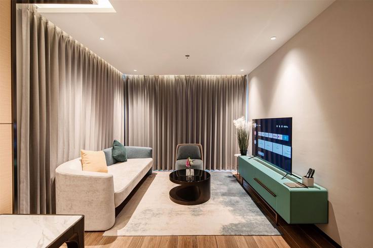 Pattaya City, Pattaya City에 위치한 Building Phra Tam Nak 5 - wyndham - 1683594 유닛의 세련된 인테리어가 돋보이는 거실 Pattaya City, Pattaya City에 위치한 Building Phra Tam Nak 5 - wyndham - 1683594 유닛의 세련된 인테리어가 돋보이는 거실