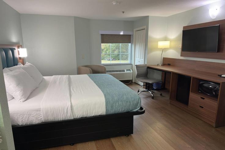 Macon Macon에 위치한 Plantation Inn Drive 1684641P의 1침실 가구 완비 유닛, 사진 1