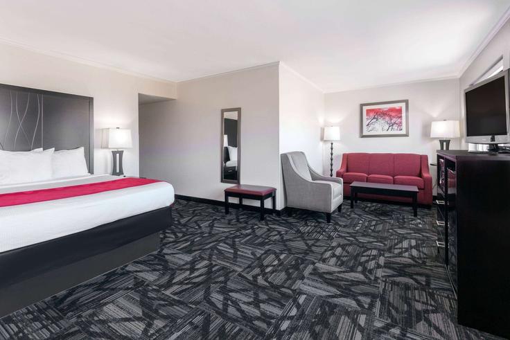 Building Skyland East Boulevard - wyndham - 1652649 adresindeki bir dairede modern mobilyalarla zarif bir şekilde tasarlanmış oturma odası Tuscaloosa, Tuscaloosa Building Skyland East Boulevard - wyndham - 1652649 adresindeki bir dairede modern mobilyalarla zarif bir şekilde tasarlanmış oturma odası Tuscaloosa, Tuscaloosa