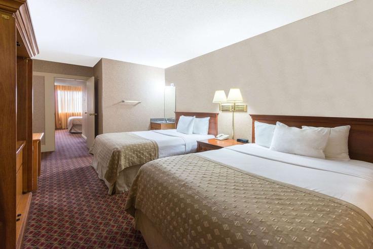 1 quarto mobiliado em apartamentos em Southeast 6th Street 1652820P, Topeka, Topeka, foto 1