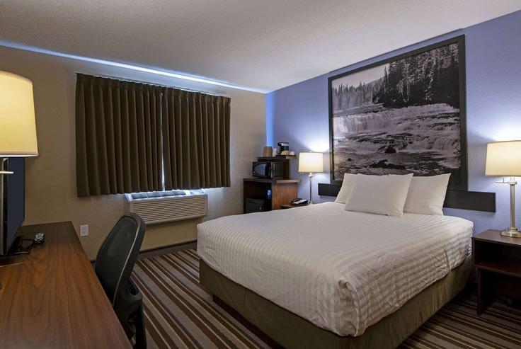 1 bedroom furnished apartment in Hugh Allan Drive 1685266P, Kamloops, Kamloops, photo 1 1 bedroom furnished apartment in Hugh Allan Drive 1685266P, Kamloops, Kamloops, photo 1