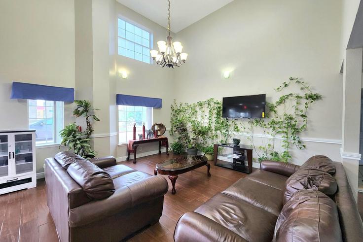 San Antonio, San Antonio에 위치한 Building Rigsby Avenue - wyndham - 1659644 유닛의 세련된 인테리어가 돋보이는 거실