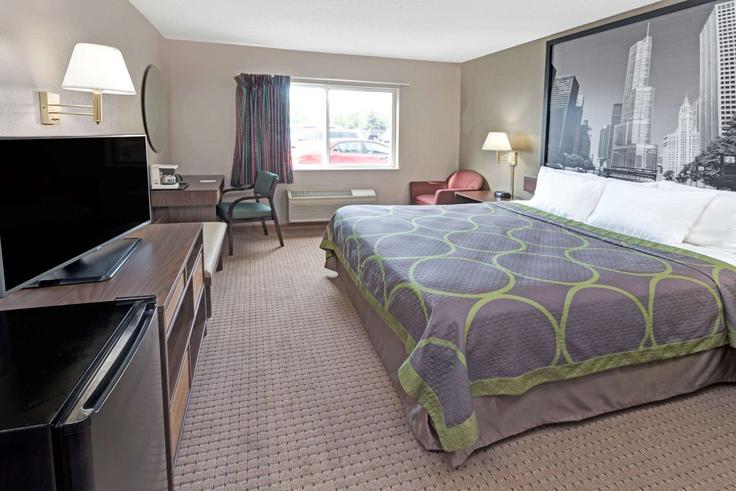 1 apartamento de un dormitorio amueblado en West Touhy Avenue 1675306P , Elk Grove Village, Elk Grove Village, foto 1