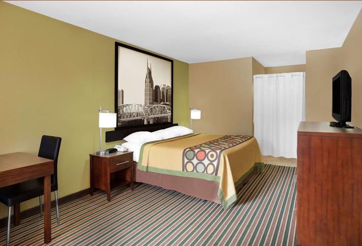 Nashville Nashville에 위치한 Charlotte Pike 1677919P의 1침실 가구 완비 유닛, 사진 1
