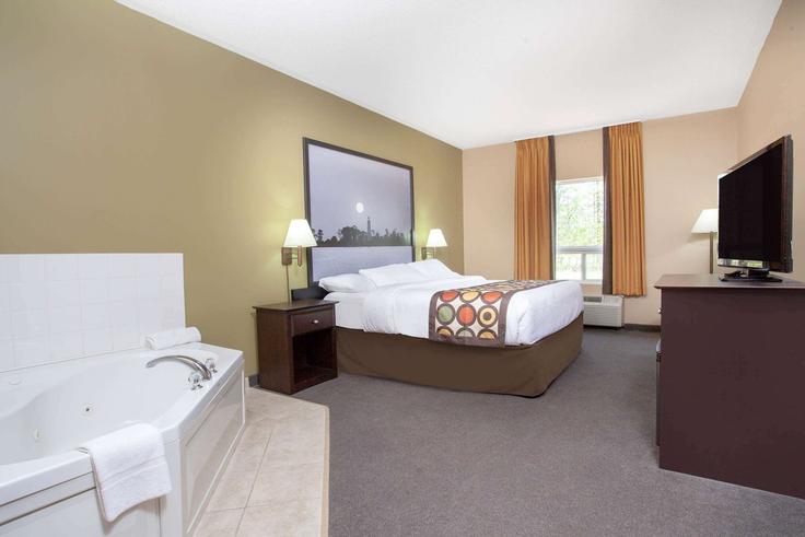 1 apartamento de un dormitorio amueblado en Hugel Avenue 1693642P , Midland, Midland, foto 1