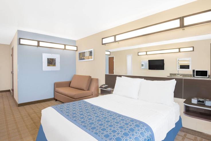 Waynesburg Waynesburg에 위치한 Comfort Lane 1673249P의 1침실 가구 완비 유닛, 사진 1